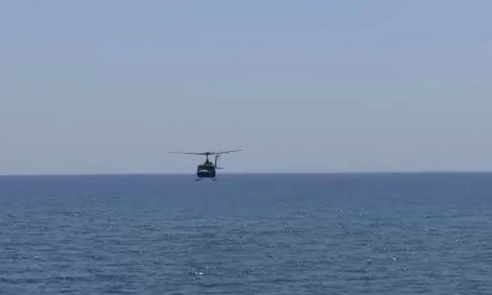 Χαμηλές πτήσεις ελικοπτέρου της ΑΣ που "κόβουν την ανάσα"